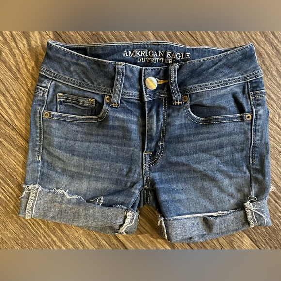American Eagle Outfitters Blue Low Rise Shorts for Women Size 0 - Picture 1 of 4